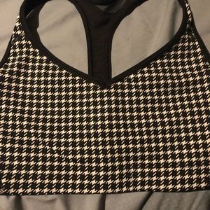 New Victoria sports bra small